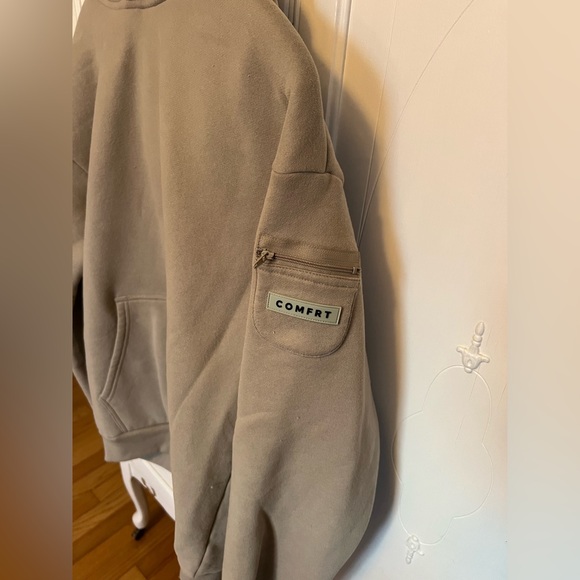 COMFRT Travel Essentials Hoodie and Sweatpants Set - medium, color = Stone - Picture 5 of 12